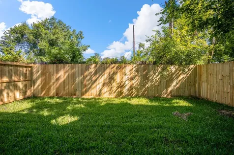 4201 Oats Street B Houston TX 77020