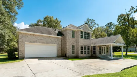 10514 Crestwater Circle Magnolia TX 77354