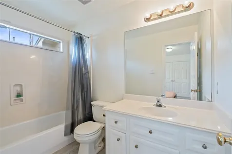 2060 Glencove Drive Seabrook TX 77586