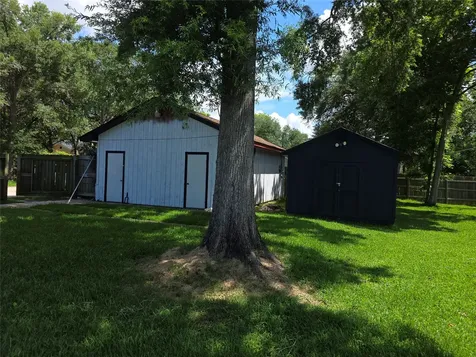 204 Southwood Circle Baytown TX 77520