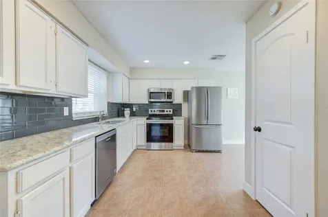 2122 Highland Hills Drive Sugar Land TX 77478
