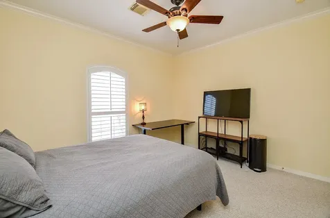 2831 Briarhurst Park Houston TX 77057
