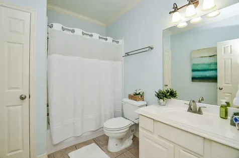 2831 Briarhurst Park Houston TX 77057