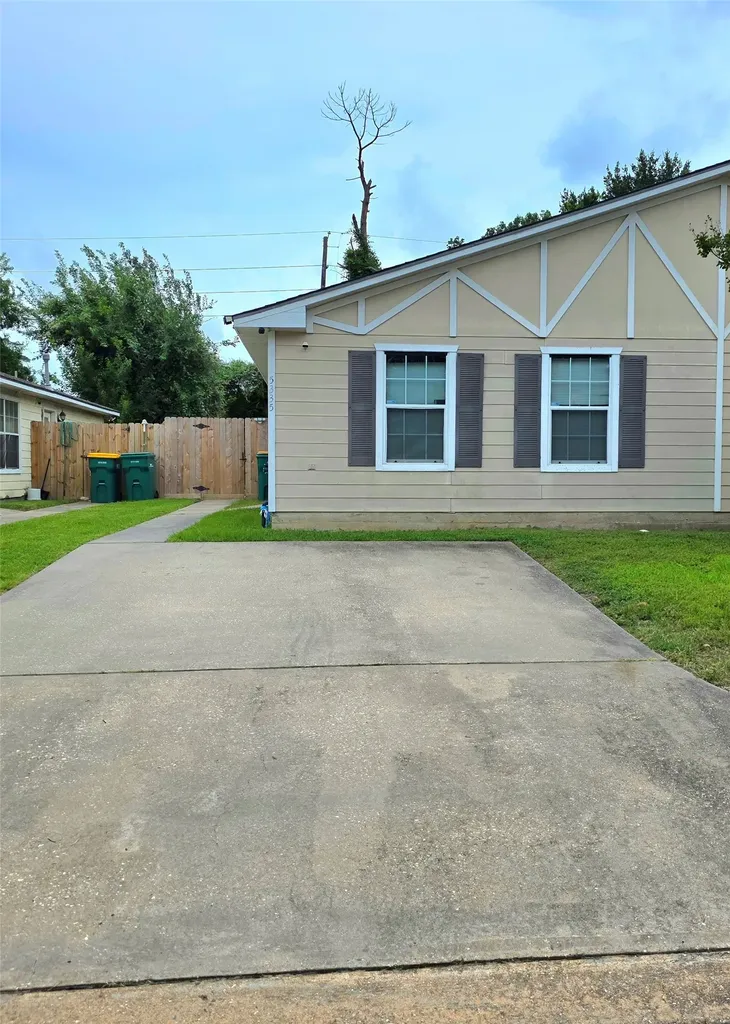 5335 Cherie Crest Court Houston TX 77088