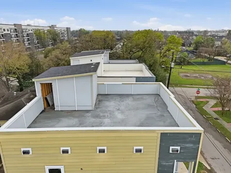 1708 Tabor Street Houston TX 77009