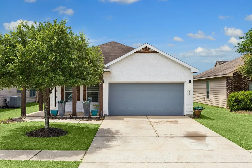 8739 Sunrise Canter Drive Tomball TX 77375