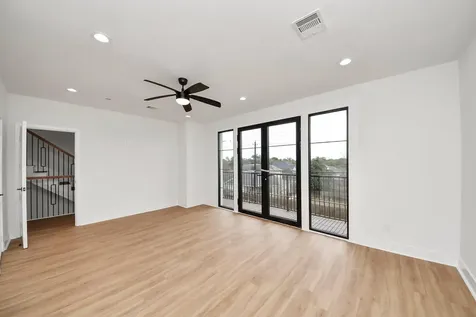 9022 Ferdinand Street Houston TX 77051