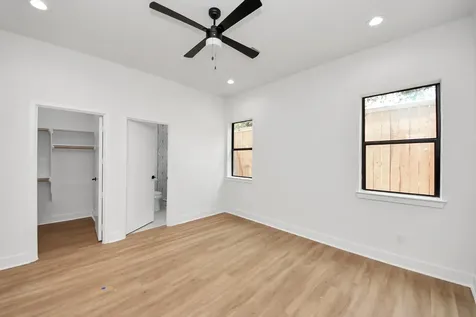 9022 Ferdinand Street Houston TX 77051