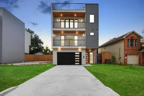 9022 Ferdinand Street Houston TX 77051