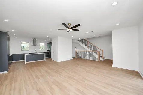 9022 Ferdinand Street Houston TX 77051