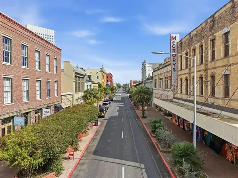 2214 Post Office Street 1a Galveston TX 77550