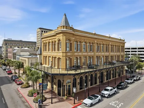 2214 Post Office Street 1a Galveston TX 77550