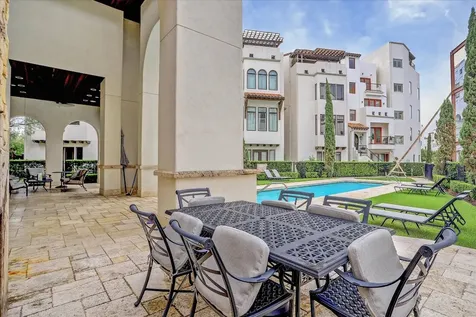 5213 Feagan Street A Houston TX 77007