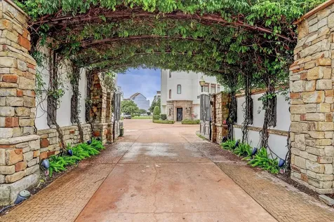 5213 Feagan Street A Houston TX 77007
