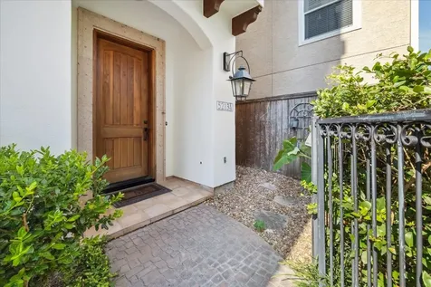 5213 Feagan Street A Houston TX 77007