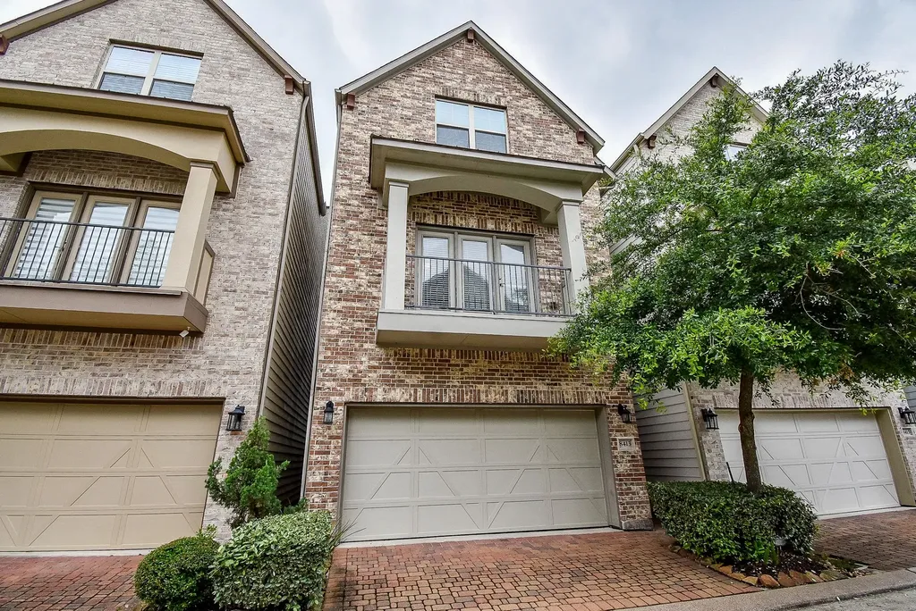 8413 Water Oak Pass Drive Houston TX 77055