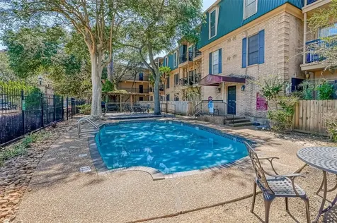 4515 Briar Hollow Place 305 Houston TX 77027