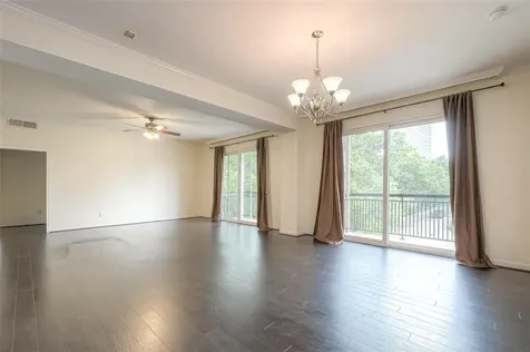 4515 Briar Hollow Place 305 Houston TX 77027