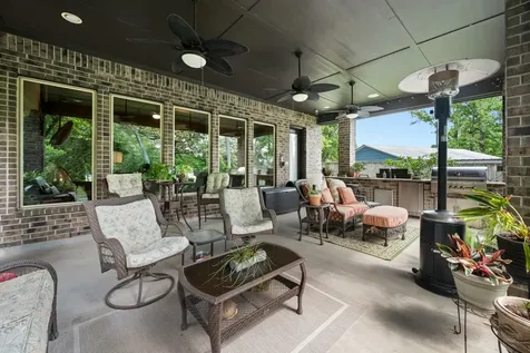 28403 Mendecino Glen Lane Huffman TX 77336