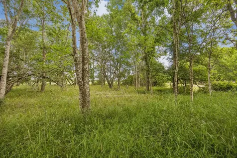 5000 B Brewer Road Sealy TX 77474