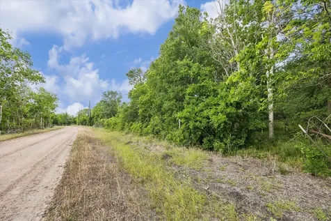 5000 B Brewer Road Sealy TX 77474
