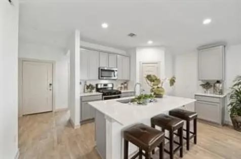 8027 Milam Lane Rosharon TX 77583