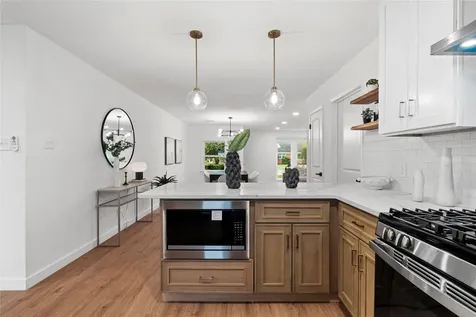 5023 Redstart Street Houston TX 77035