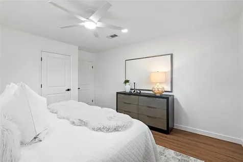 5023 Redstart Street Houston TX 77035