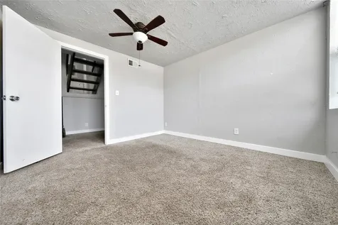28 Lakeway Street Conroe TX 77304