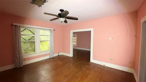 1501 S Columbia Drive 36 West Columbia TX 77486