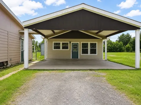 829 Fm 1004 W Kirbyville TX 75956