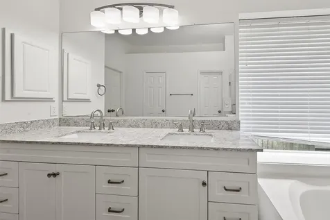 46 E Hobbit Glen Drive Conroe TX 77384