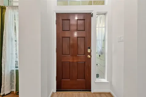 46 E Hobbit Glen Drive Conroe TX 77384