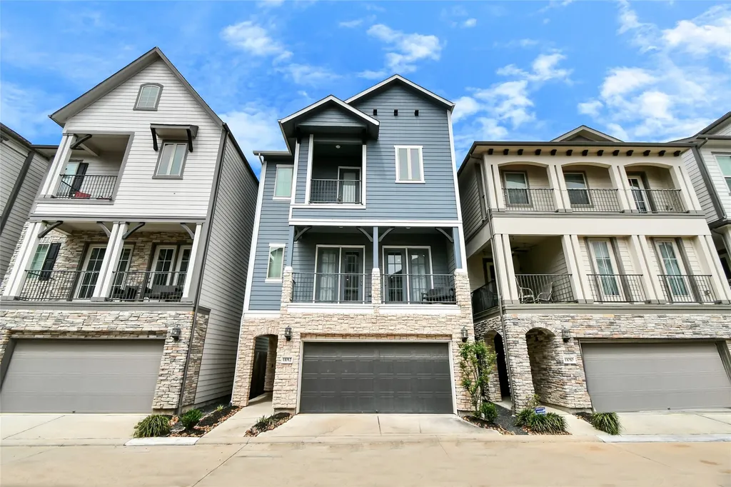 11012 Mikula Drive Houston TX 77043