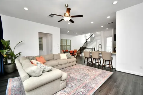 11012 Mikula Drive Houston TX 77043
