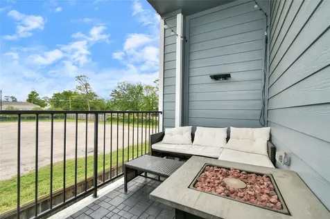 11012 Mikula Drive Houston TX 77043