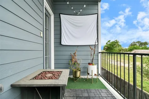 11012 Mikula Drive Houston TX 77043