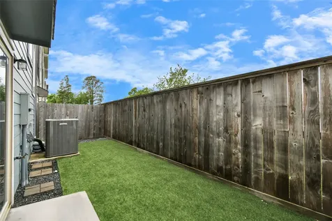 11012 Mikula Drive Houston TX 77043