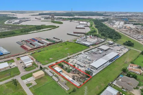 908 Lakeside Drive Channelview TX 77530