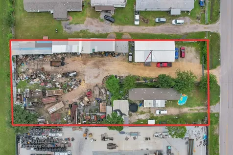 908 Lakeside Drive Channelview TX 77530