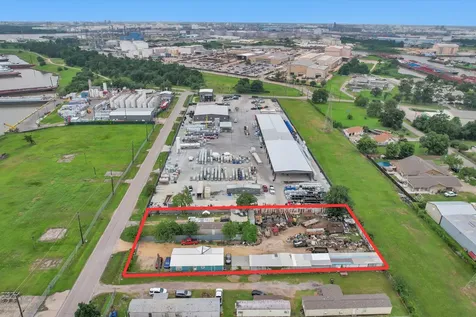 908 Lakeside Drive Channelview TX 77530