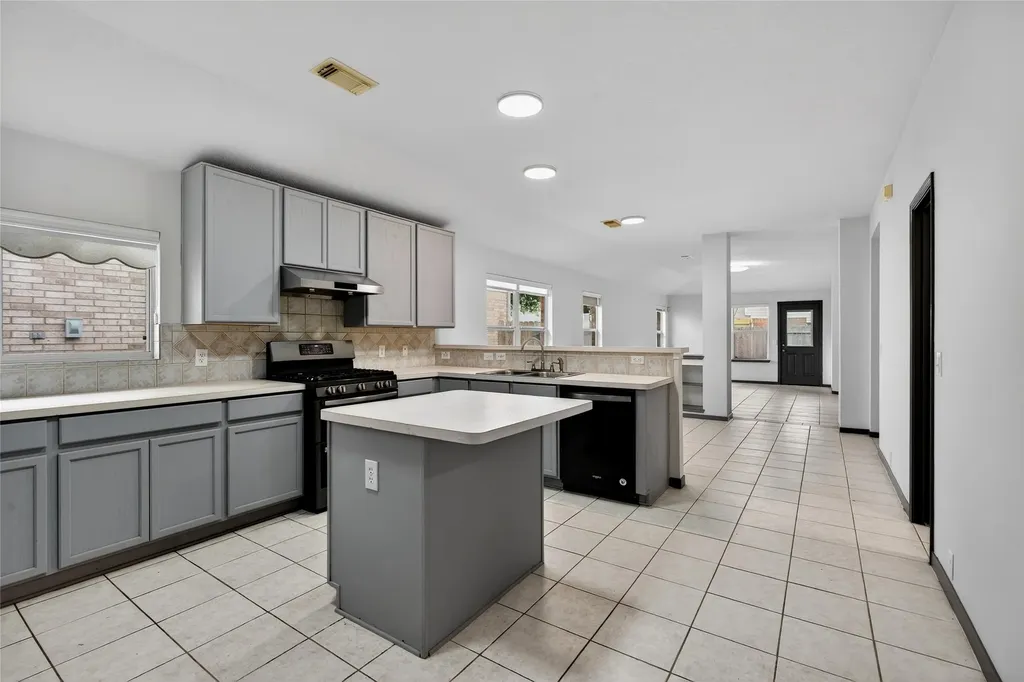 17331 Stone Peaks Drive Houston TX 77095
