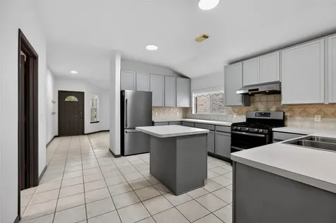 17331 Stone Peaks Drive Houston TX 77095