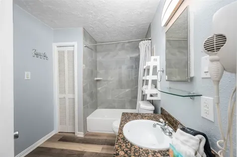 9520 Seawall Boulevard 108 Galveston TX 77554