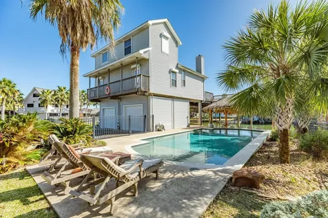 1319 Coral Way Tiki Island TX 77554