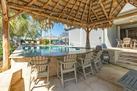 1319 Coral Way Tiki Island TX 77554