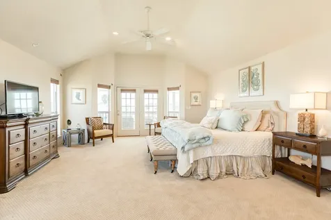 1319 Coral Way Tiki Island TX 77554