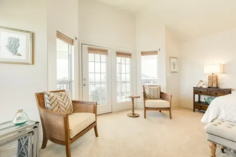 1319 Coral Way Tiki Island TX 77554