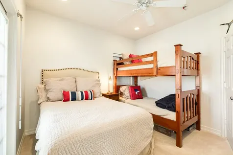 1319 Coral Way Tiki Island TX 77554