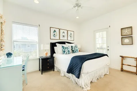 1319 Coral Way Tiki Island TX 77554
